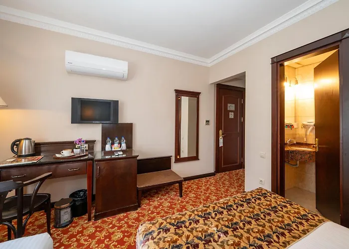 Pera Rose Hotel & Spa Hb