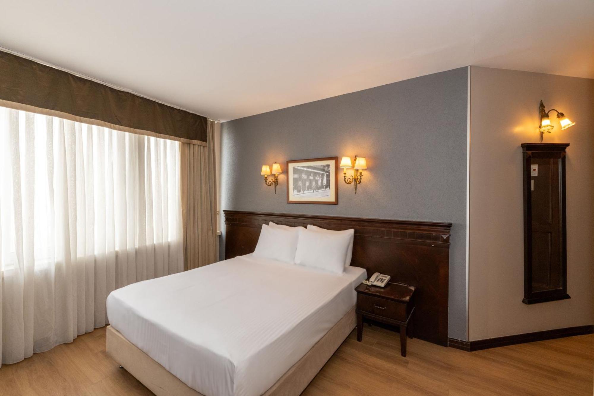 Pera Rose Hotel