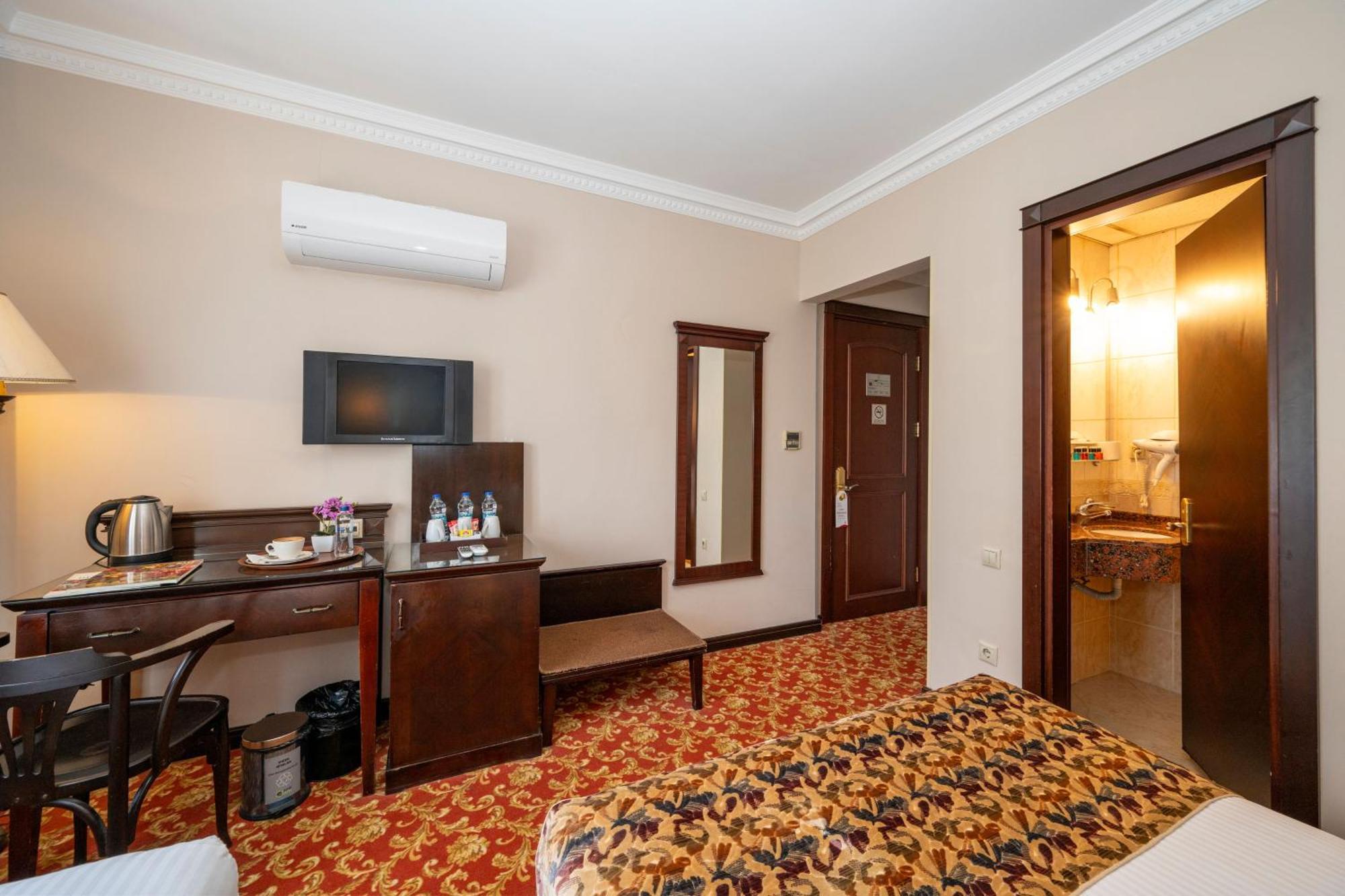 Pera Rose & Hb 4* Istanbul