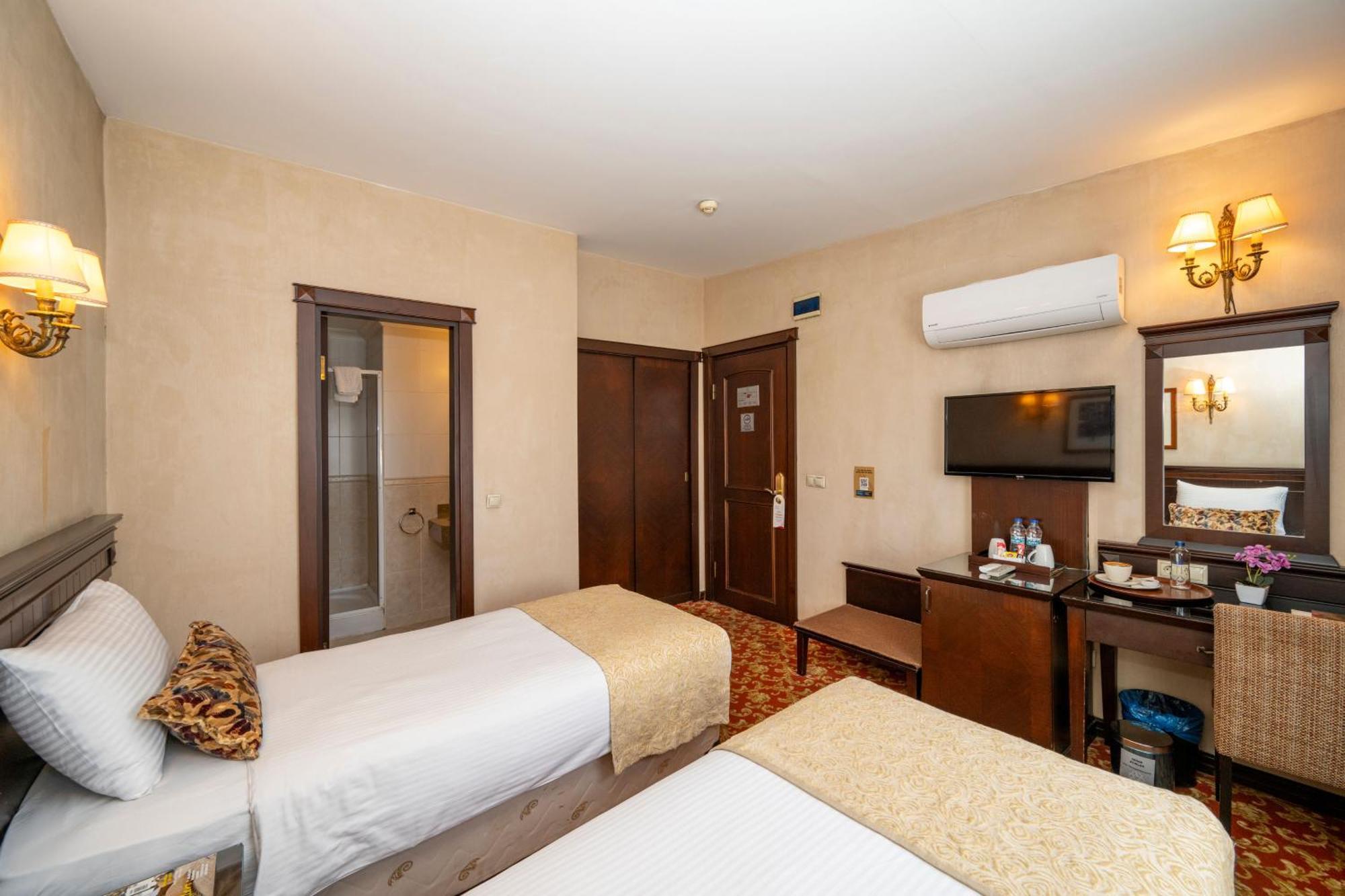 Pera Rose Hotel 4*